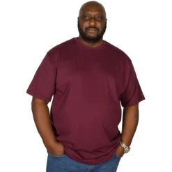 Bigdude Plain Crew Neck T-Shirt Burgundy -Bigdude img 2387 clipped rev 1